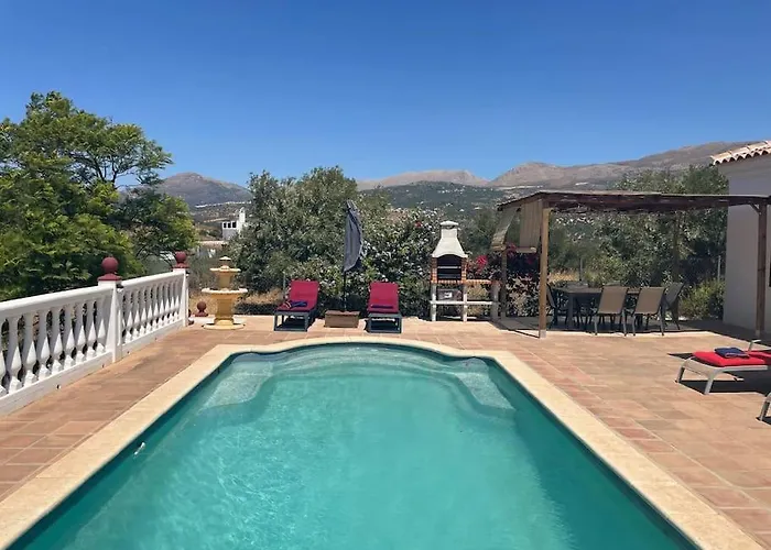 Villa In Alcaucin Malaga